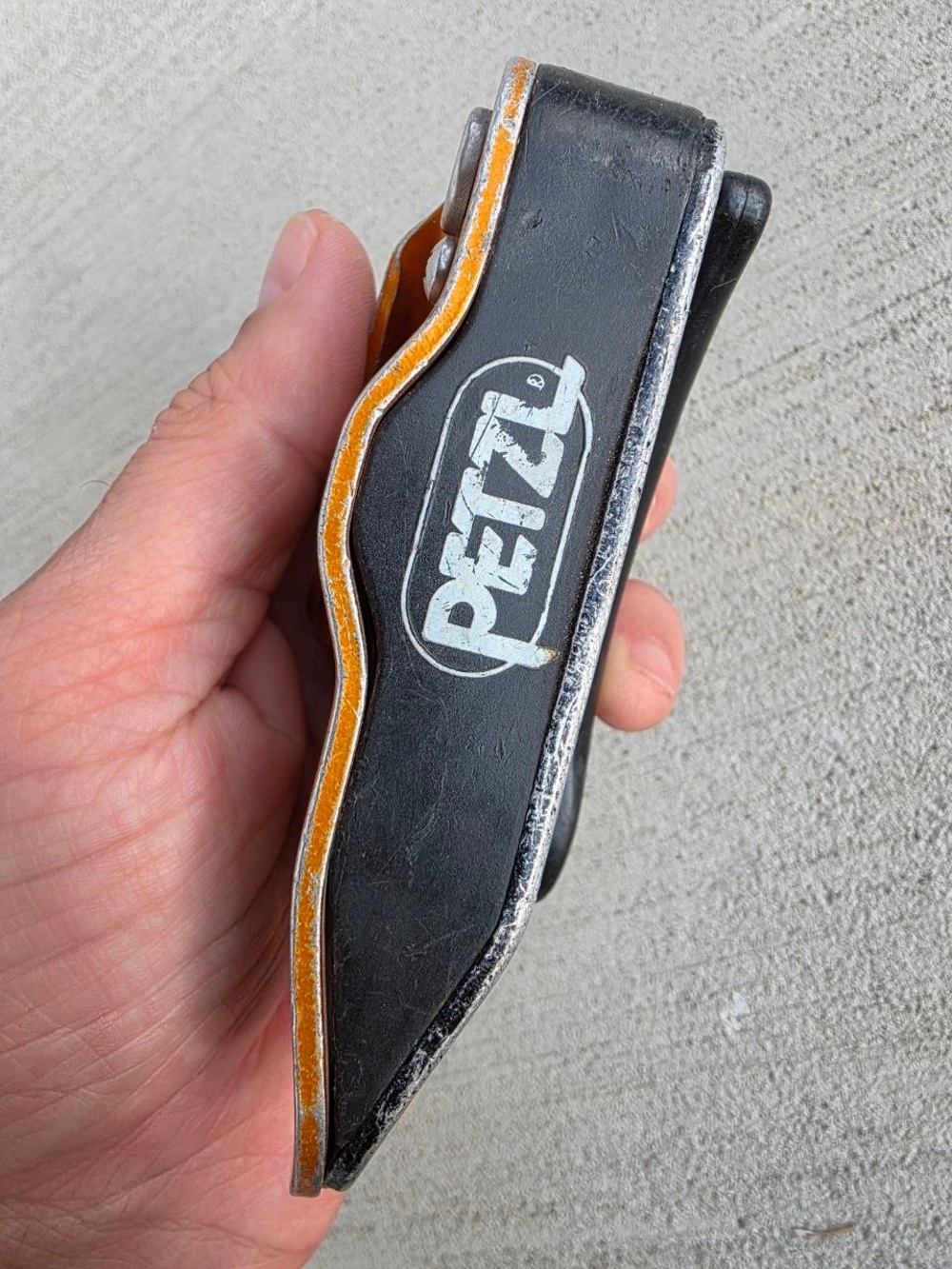 Petzl Grillon Rope Positioning Device Arborist Rescue Climbing Descender